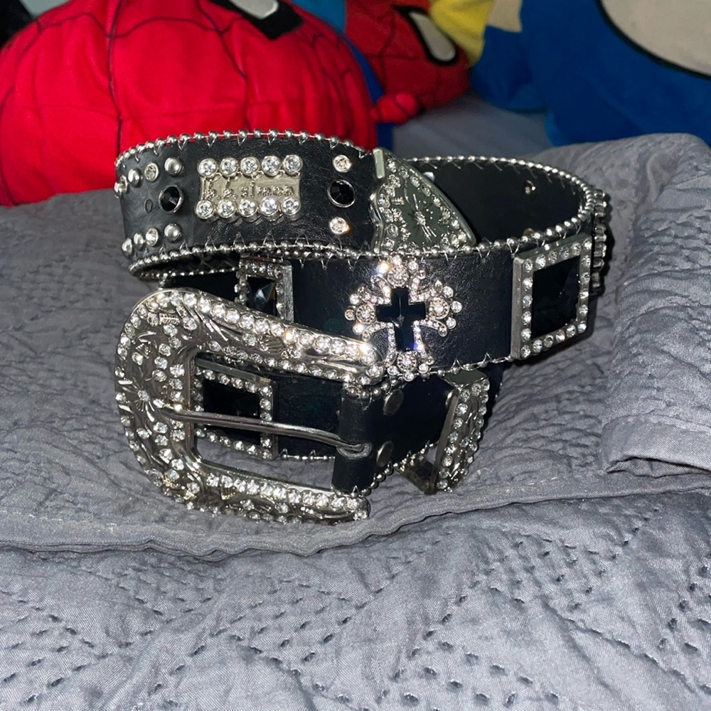 Fake BB Simon belt, measurements in photo and black belt